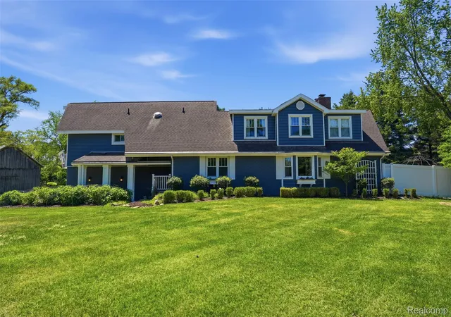Photo 1 of Sale Pending at 5080 Pleasant Valley Rd, Brighton, MI 48114 | MLS# 20261041512 | Listing updated on 2026-06-21