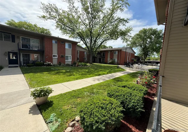 Photo 3 of Condo for sale at 4109 Benjamin Ave #2, Royal Oak, MI 48073 | MLS# 20261041518 | Listing updated on 2026-06-06