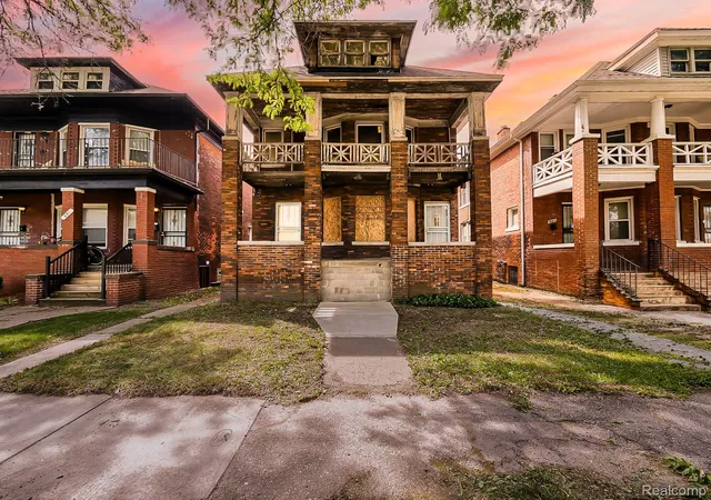 1st image of 895 Blaine St, Detroit, MI 48202 | MLS# 20261041537