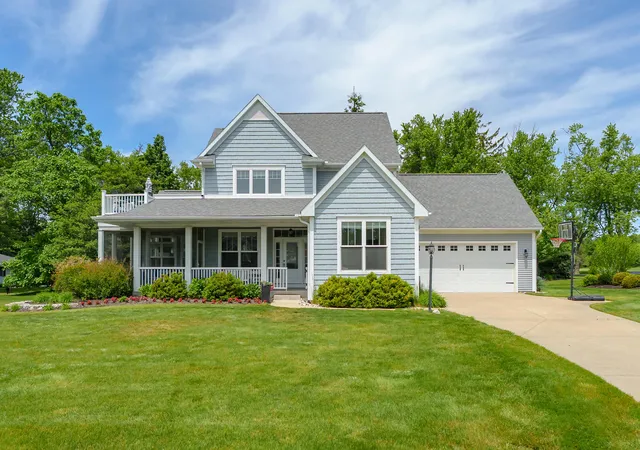 1st image of 7179 Windcliff Dr, South Haven, MI 49090 | MLS# 69026027199