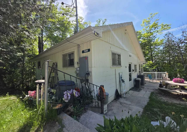 3rd image of 7580 O'Connor Rd, Hale, MI 48739 | MLS# 77080069245