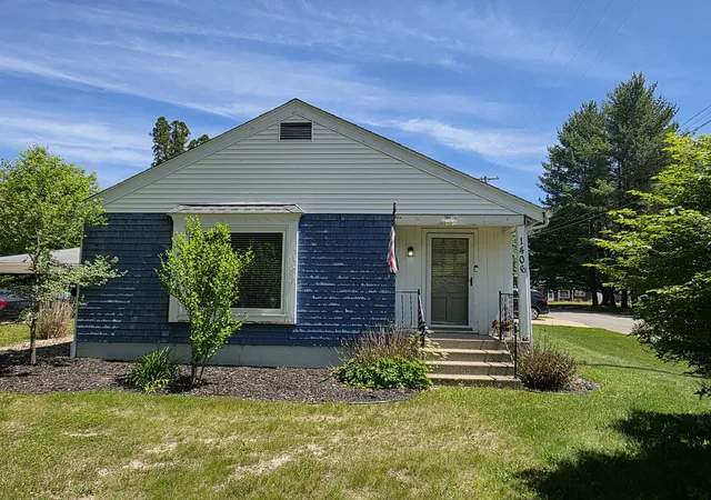 1st image of 1406 Covell Ave Nw, Grand Rapids, MI 49504 | MLS# 71026027211