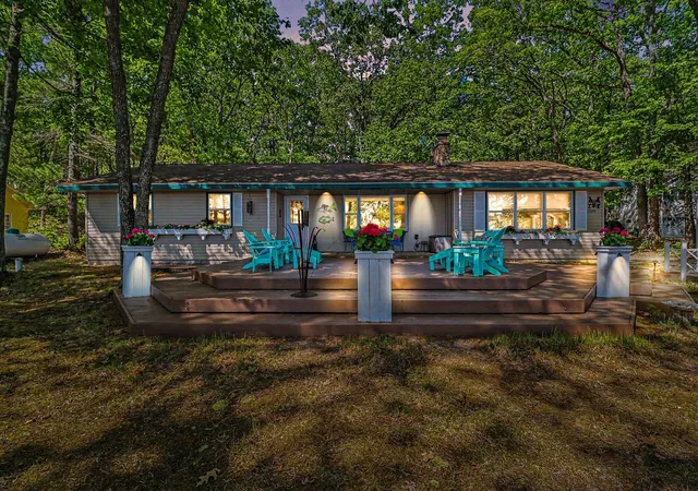 2nd image of 7399 S Lakeshore Dr, Pentwater, MI 49449 | MLS# 67026027215