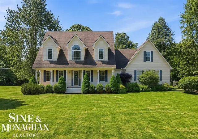 Photo 1 of Single family home for sale at 8892 Marr Rd, Almont, MI 48003 | MLS# 58050210225 | Listing updated on 2026-06-14