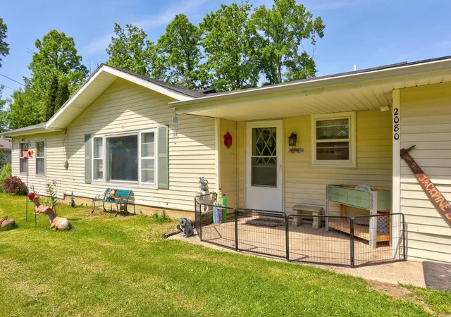 Homes for sale in Juniata Township Tuscola, MI | 2080 S Sheridan Rd, Juniata Township Tuscola, MI 48723 | MLS# 5050210231