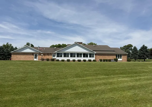 Photo 3 of Single family home for sale at 1111 N Lake Pleasant Rd, Hillsdale, MI 49242 | MLS# 53026027238 | Listing updated on 2026-09-11