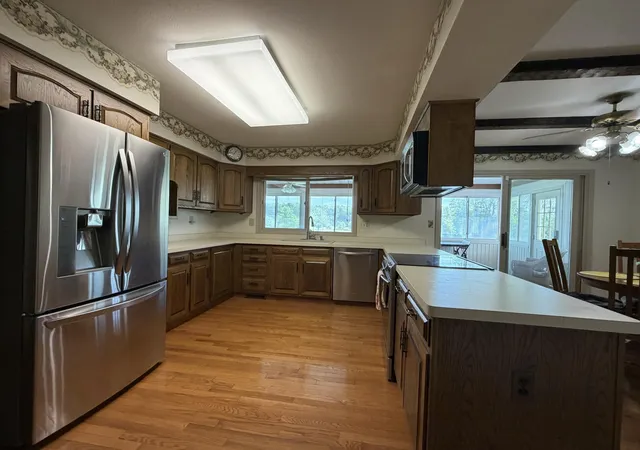 Photo 4 of Single family home for sale at 1111 N Lake Pleasant Rd, Hillsdale, MI 49242 | MLS# 53026027238 | Listing updated on 2026-09-11