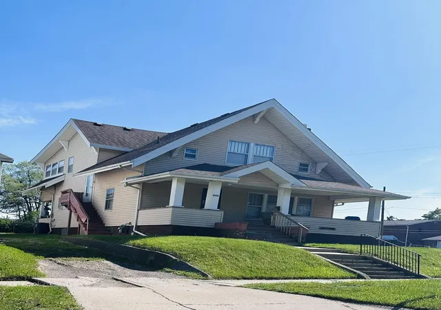 2nd image of 604 Page St, Flint, MI 48505 | MLS# 81026027249