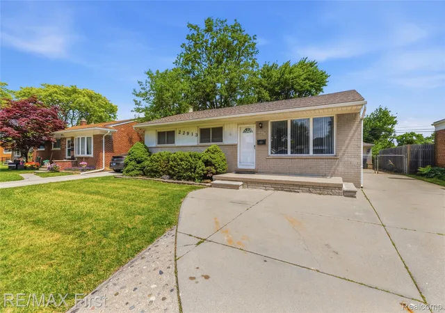Photo 2 of Single family home for sale at 22913 Masonic Blvd, Saint Clair Shores, MI 48082 | MLS# 20261041598 | Listing updated on 2026-06-07