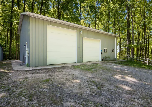 3rd image of 2057 Glory Rd, Frankfort, MI 49635 | MLS# 78080069252