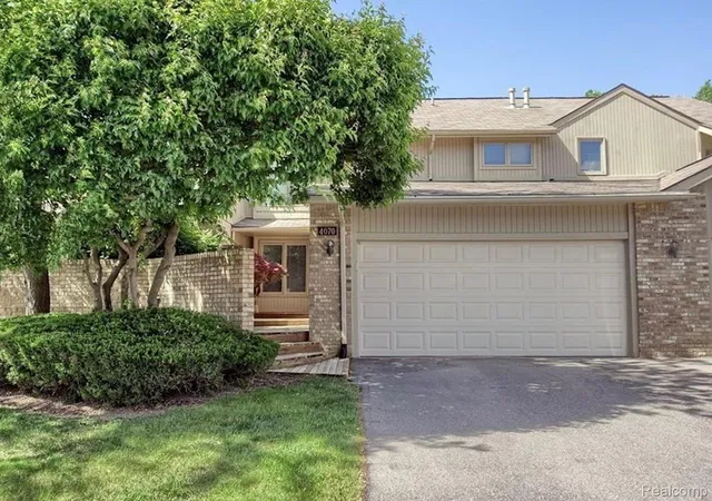 Photo 1 of Condo for sale at 4070 Foxpointe Dr, West Bloomfield, MI 48323 | MLS# 20261041606 | Listing updated on 2026-08-21