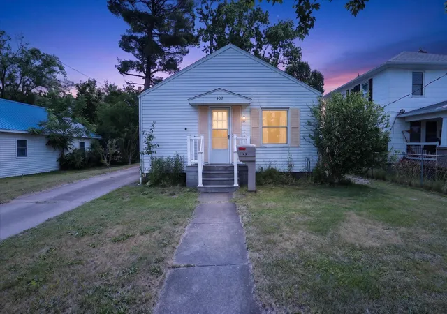 Photo 1 of Single family home for sale at 407 N 15th Street, Niles, MI 49120 | MLS# 69026027263 | Listing updated on 2026-06-06