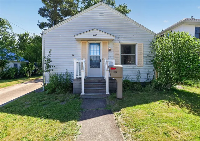 Photo 4 of Single family home for sale at 407 N 15th Street, Niles, MI 49120 | MLS# 69026027263 | Listing updated on 2026-06-06