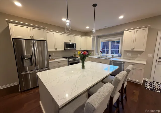 3rd image of 3604 Bay Harbor Dr #78, Brighton, MI 48114 | MLS# 20261041623