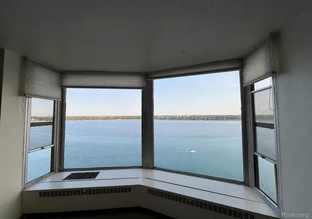 Photo 4 of Condo for sale at 8200 E Jefferson Ave #1509, Detroit, MI 48214 | MLS# 20261041625 | Listing updated on 2026-06-20