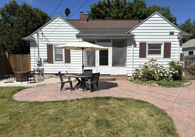 Photo 4 of Single family home for sale at 1019 S Fancher Ave, Mount Pleasant, MI 48858 | MLS# 79080069254 | Listing updated on 2026-06-07