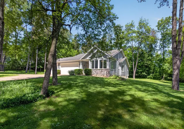 Photo 3 of Single family home for sale at 7655 Riverside Rd, Brooklyn, MI 49230 | MLS# 55026027287 | Listing updated on 2026-10-01