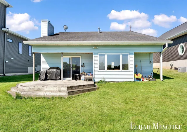 1st image of 10207 Poplar Dr Ne, Rockford, MI 49341 | MLS# 65026027312