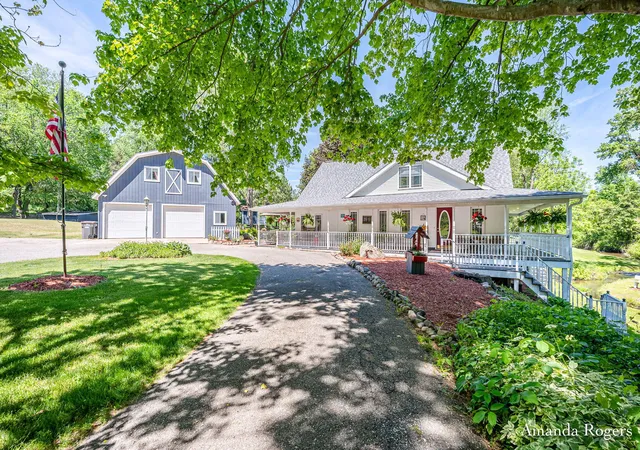 2nd image of 2295 Fallasburg Park Dr Ne, Lowell, MI 49331 | MLS# 65026027317