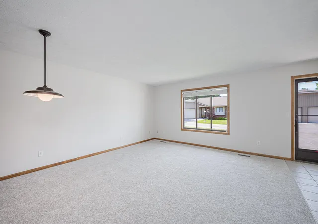Listing Photo 4 - Condo for sale in building located at 6736 Waterview Dr, Grandville, MI 49418