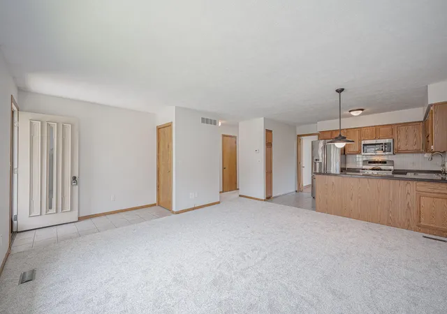 Listing Photo 5 - Condo for sale in building located at 6736 Waterview Dr, Grandville, MI 49418