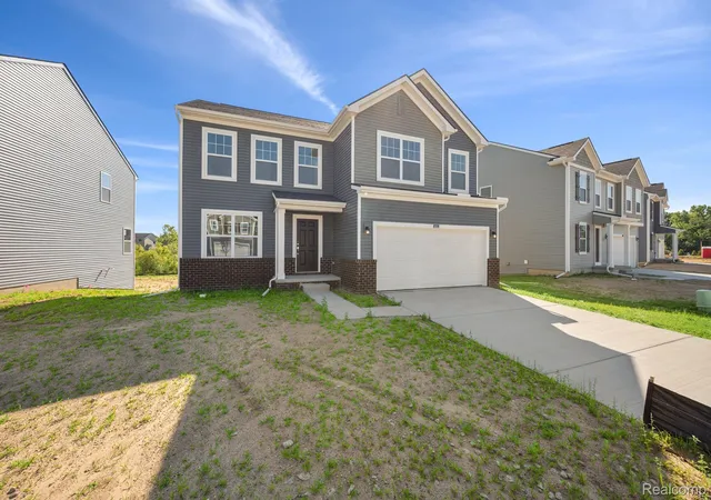 2nd image of 412 Hidden River W W, Holly, MI 48442 | MLS# 20261041652