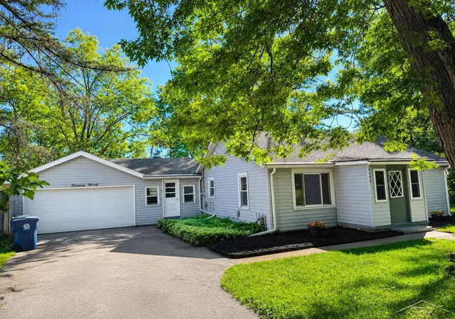 Photo 1 of Single family home for sale at 6490 Stroebel Rd, Saginaw, MI 48609 | MLS# 61050210272 | Listing updated on 2026-08-29