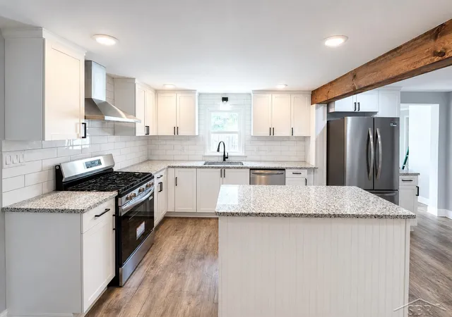 Photo 3 of Single family home for sale at 6490 Stroebel Rd, Saginaw, MI 48609 | MLS# 61050210272 | Listing updated on 2026-08-29