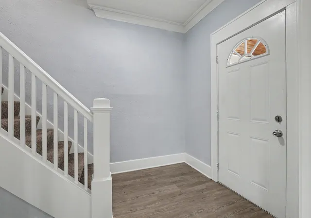 Photo 4 of Single family home for sale at 800 6th Street NW, Grand Rapids, MI 49504 | MLS# 65026027342 | Listing updated on 2026-10-23