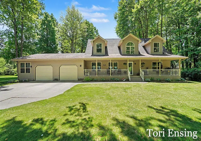 1st image of 510 E General St, Sheridan, MI 48884 | MLS# 65026027338