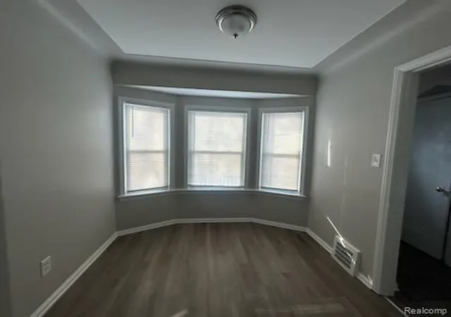 Photo 4 of Single family home for sale at 2438 Columbia Rd, Berkley, MI 48072 | MLS# 20261041674 | Listing updated on 2026-10-14