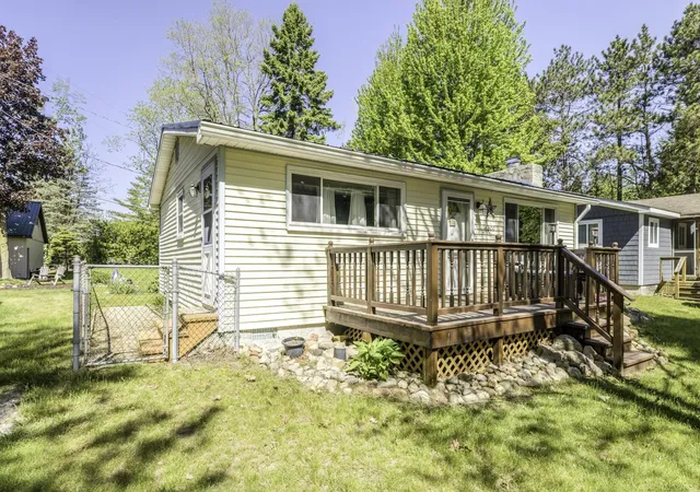 5th image of 4300 N Grandview Dr, Deckerville, MI 48427 | MLS# 58050210289