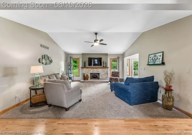 Photo 3 of Single family home for sale at 2072 Cumberland Rd, Rochester Hills, MI 48307 | MLS# 20261041683 | Listing updated on 2026-06-16