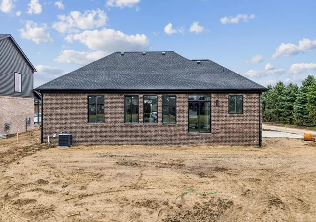 Photo 3 of Single family home for sale at 45519 Gable Dr, Macomb, MI 48044 | MLS# 58050210293 | Listing updated on 2026-06-05