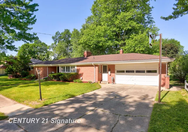 Photo 3 of Single family home for sale at 2765 Cecelia St, Saginaw, MI 48602 | MLS# 61050210302 | Listing updated on 2026-08-30