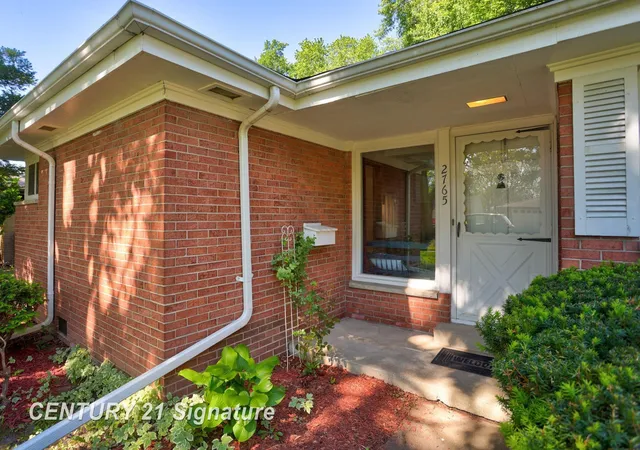 Photo 3 of Single family home for sale at 2765 Cecelia St, Saginaw, MI 48602 | MLS# 61050210302 | Listing updated on 2026-08-30