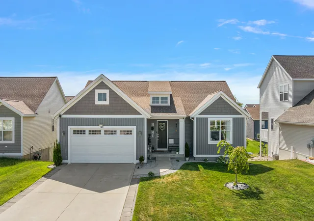 Photo 2 of Single family home for sale at 3817 Elderberry Dr, Holland, MI 49424 | MLS# 71026027367 | Listing updated on 2026-06-05