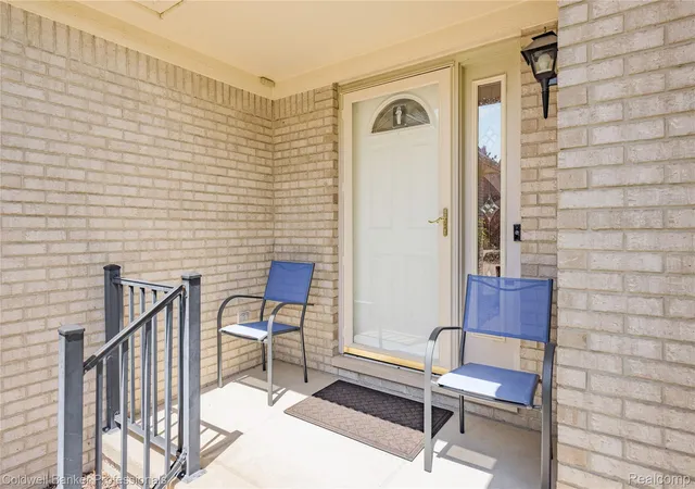 5th image of 52505 Westcreek Dr Dr, Macomb, MI 48042 | MLS# 20261041714