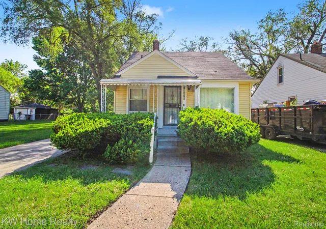 Photo 1 of Single family home for sale at 18426 Winthrop St, Detroit, MI 48235 | MLS# 20261041718 | Listing updated on 2026-08-19