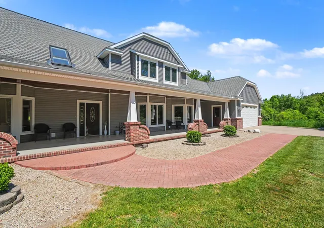 2nd image of 1662 66th St, Fennville, MI 49408 | MLS# 69026027381