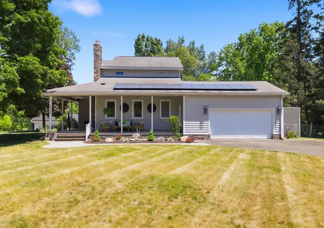 Photo 1 of Single family home for sale at 29100 Terrence St, Livonia, MI 48154 | MLS# 81026027384 | Listing updated on 2026-06-13