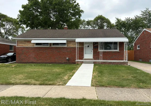 Photo 1 of Sale Pending at 25184 Collingwood St, Roseville, MI 48066 | MLS# 20261041728 | Listing updated on 2026-06-18