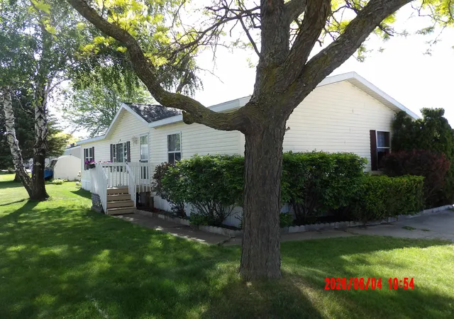 Photo 1 of Single family home for sale at 643 Woodcock Dr, Cadillac, MI 49601 | MLS# 78080069276 | Listing updated on 2026-06-09