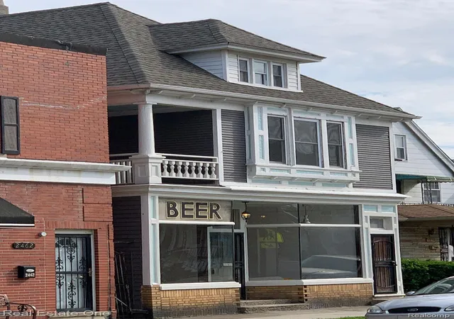 2nd image of 2454 Florian St, Hamtramck, MI 48212 | MLS# 20261041745