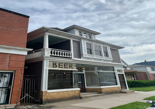 3rd image of 2454 Florian St, Hamtramck, MI 48212 | MLS# 20261041745
