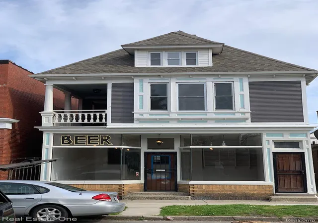 5th image of 2454 Florian St, Hamtramck, MI 48212 | MLS# 20261041745