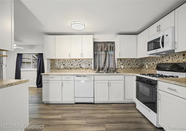 Photo 2 of Single family home for sale at 1460 Maria St, Flint, MI 48507 | MLS# 20261041771 | Listing updated on 2026-06-10