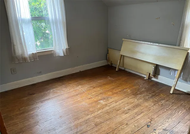 Photo 4 of Single family home for sale at 22629 Downing St, Saint Clair Shores, MI 48080 | MLS# 20261041772 | Listing updated on 2026-08-23