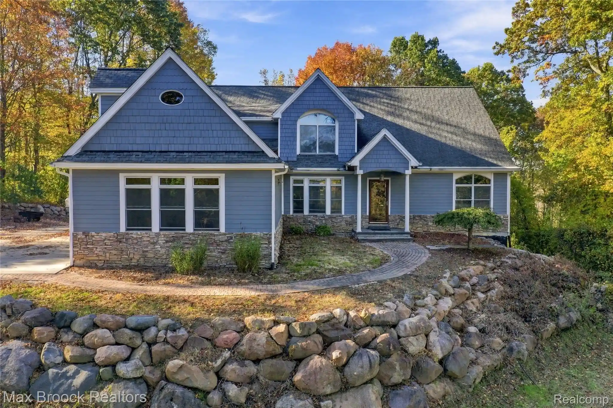 Photo 1 of Single family home for sale at 11910 Scott Rd, Davisburg, MI 48350 | MLS# 20261041773 | Listing updated on 2026-10-21