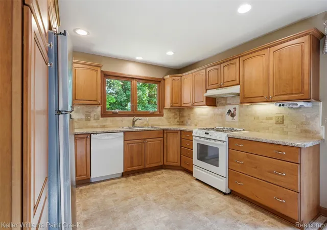 Photo 4 of Single family home for sale at 44063 Westminister Way, Canton, MI 48187 | MLS# 20261041775 | Listing updated on 2026-06-20